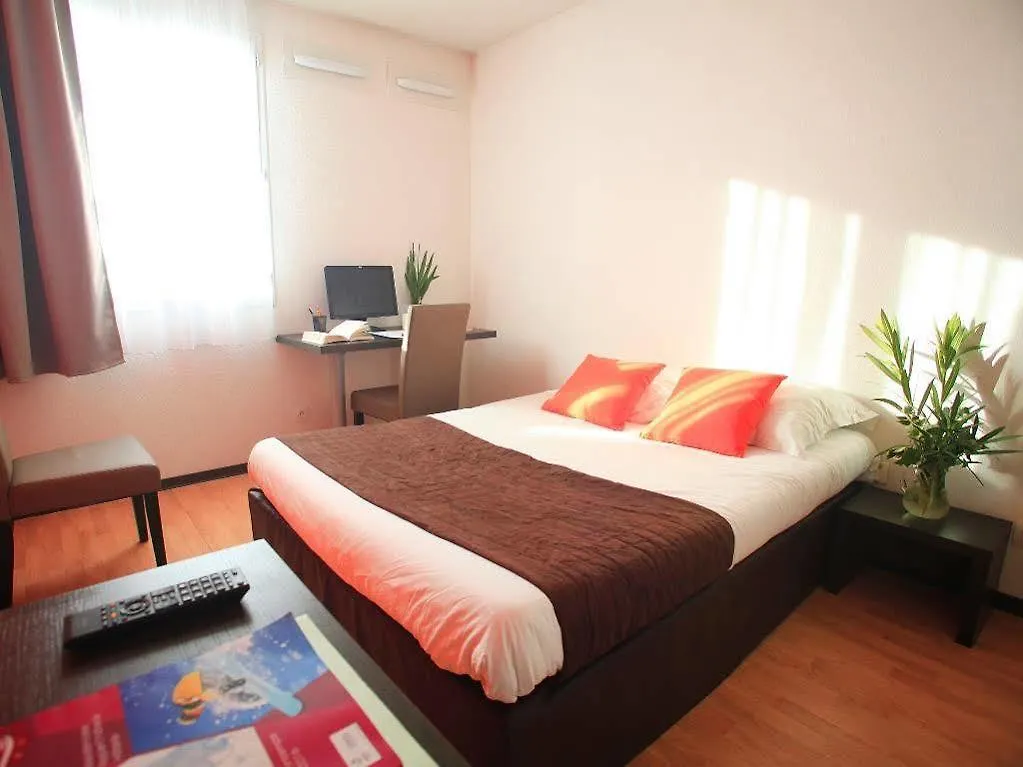 Odalys Appart'Hotel Le Tholonet Hotel